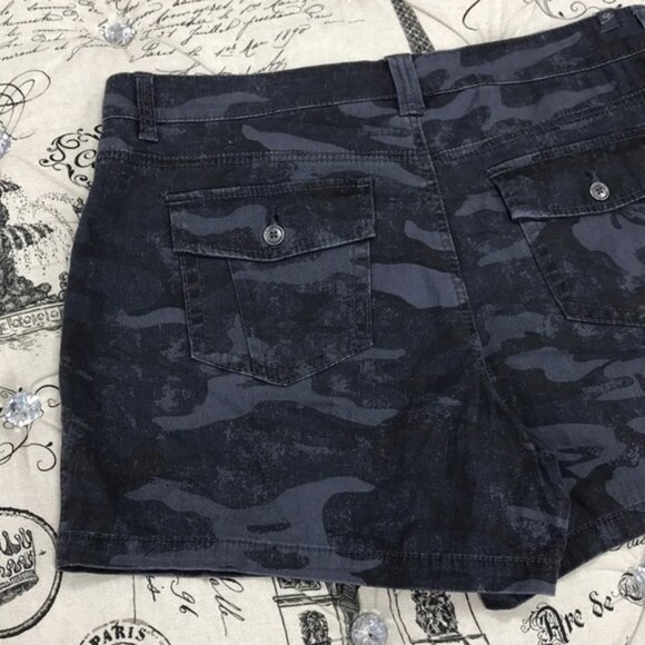 SUPPLIES BY UNIONBAY Alix Stretch Shorts - Picture 9 of 10